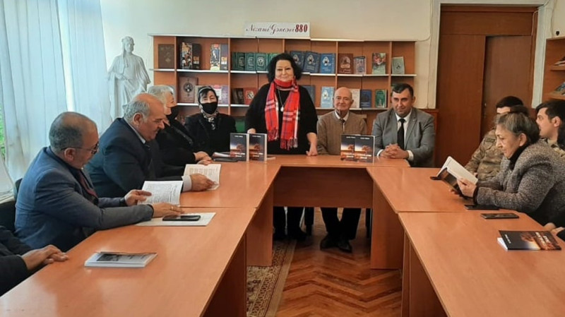 Gəncənin gənc yazarı Eltun Türkelin əsəri nümayiş edilib
