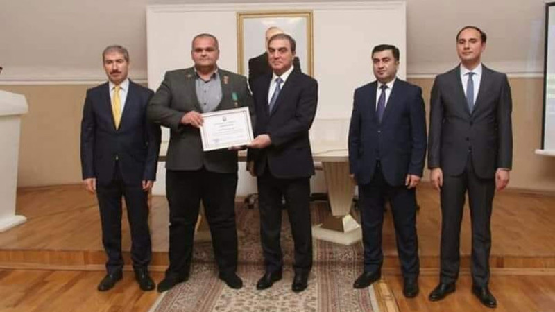 Gəncədə fiziki tərbiyə müəllimi təltif edilib