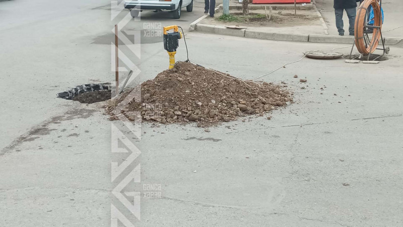 Gəncə: Abbas Səhhət xəstəxanasının yanında təmir işləri aparılıb