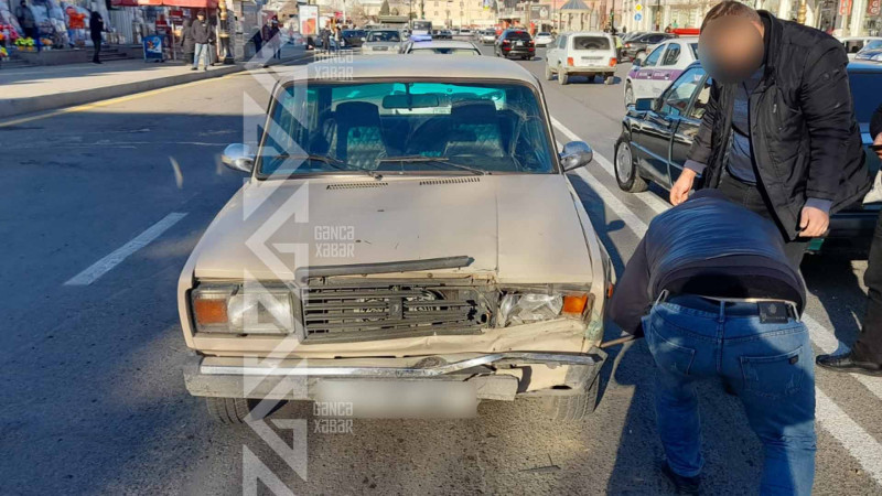 Gəncədə STOP nişanın tələbini pozan sürücü qəza törədib
