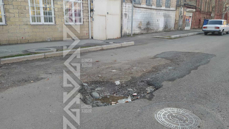 Gəncədə təhlükəli çökəklik fəaliyyətini hələ də davam etdirir