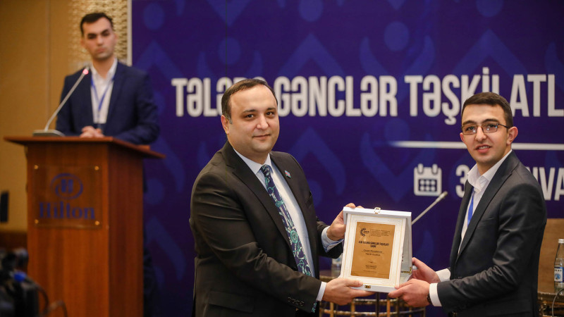 Gəncə: tələbələr təltif olunublar