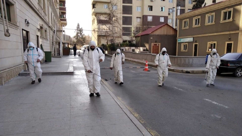 Gəncədə küçələr kimyəvi maddələrlə dezinfeksiya edilib