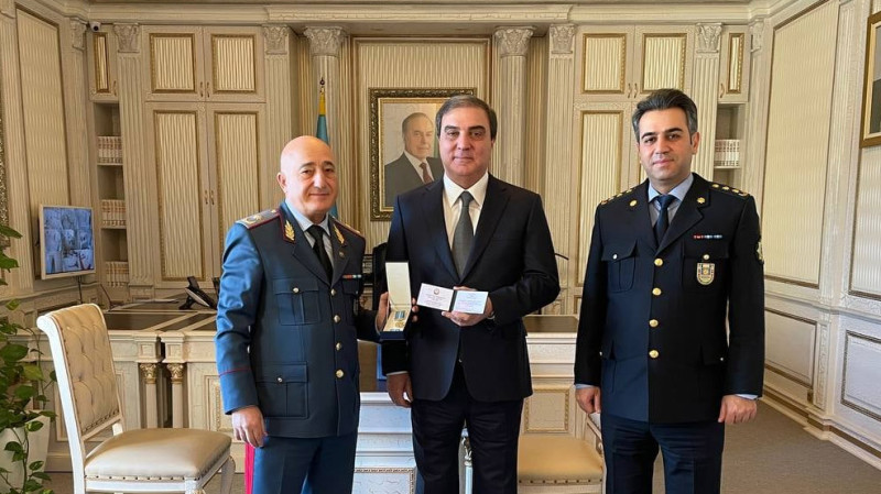 Dövlət Gömrük Komitəsi Gəncə şəhər İcra başçısını təltif edib