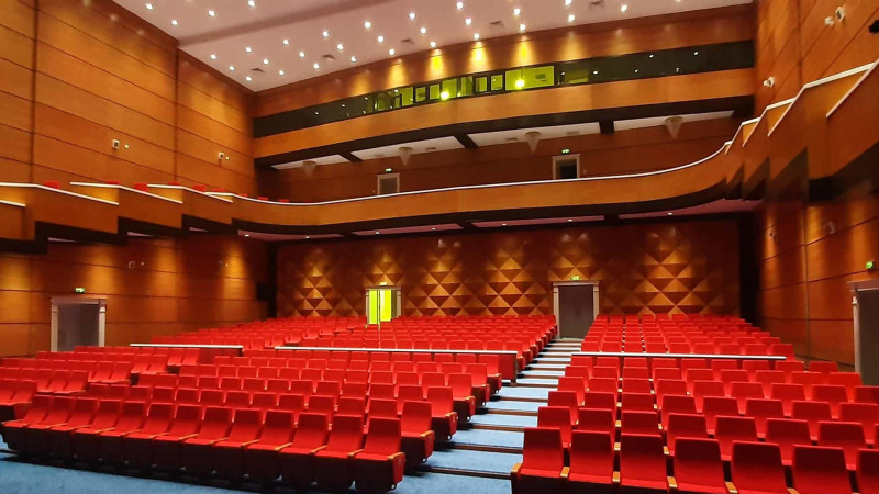 Gəncədə yeni teatr binasında səhnəyə qoyulacaq ilk premyera məlum olub