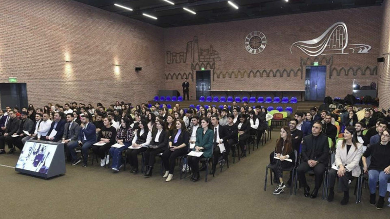 Gənclər Bakıda təlimdə iştirak ediblər