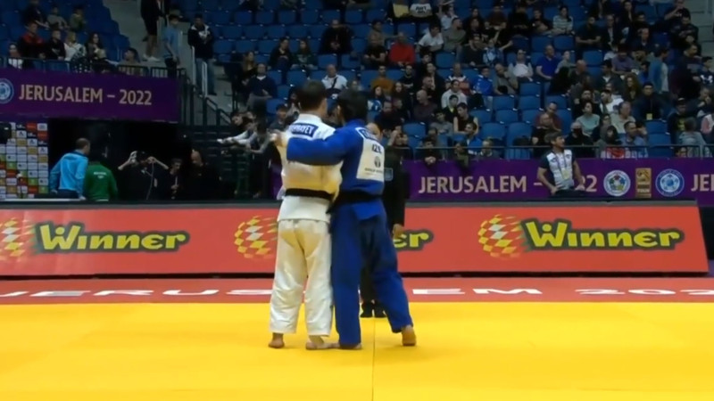 Turan Bayramov “Masters” turnirində ilk rəqibini məğlub edib