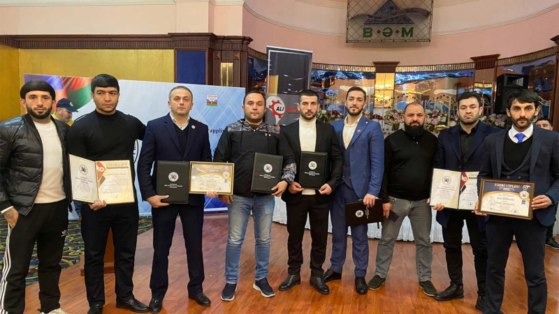 Nizami yurdunun məşqçiləri təltif olunublar
