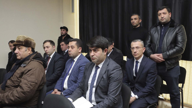 İcra başçısı sakinlərin müraciətlərini dinləyib