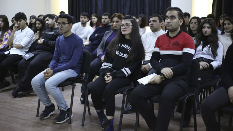 Gənclər üçün xaricdə təhsil seminarı təşkil olunub