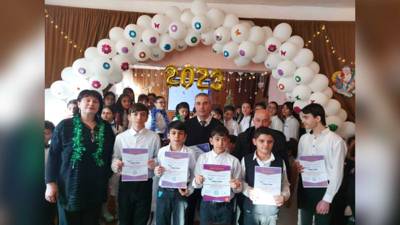 Uşaq Musiqi Məktəbində müəllim və şagirdlər təltif olunub