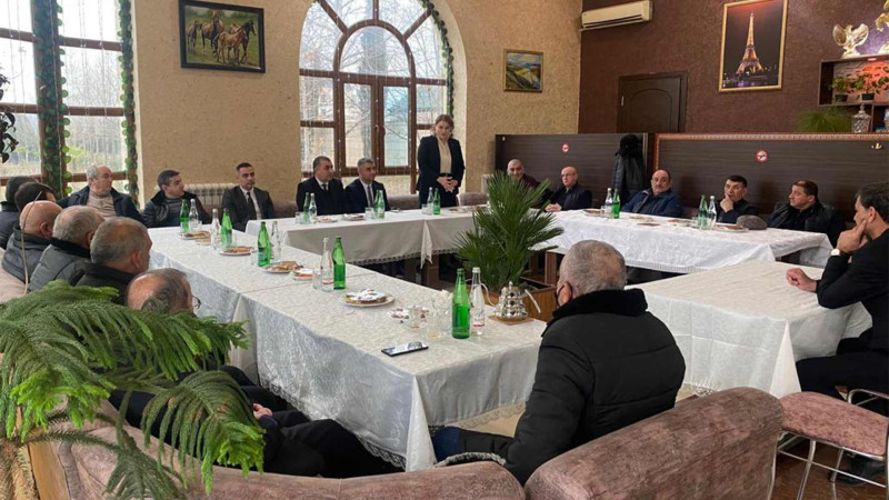PAŞA Bankın Gəncə filialının nümayəndələri sahibkarlarla görüşüblər