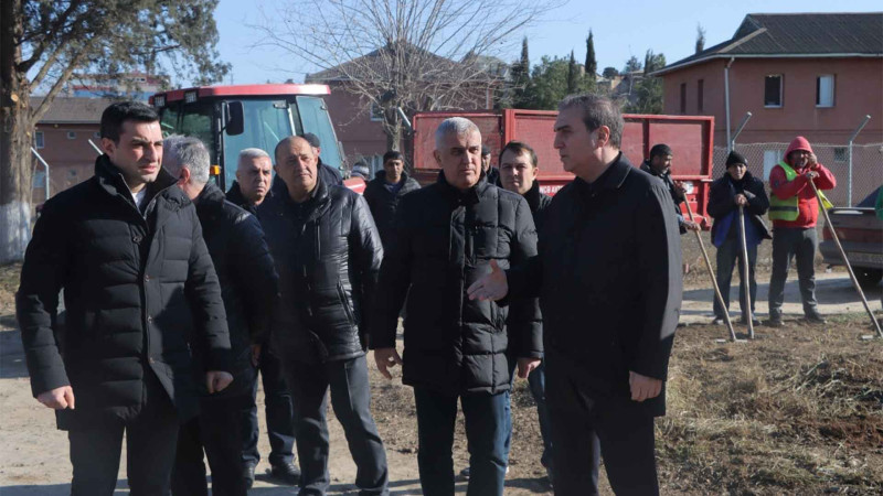 Niyazi Bayramov Ekoloji Park Kompleksindəki işlərlə tanış olub