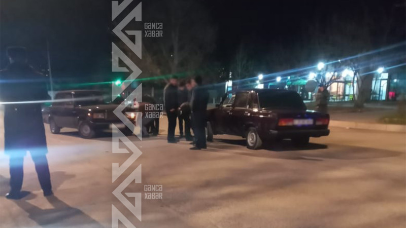 Yeni Gəncədə iki avtomobil toqquşub