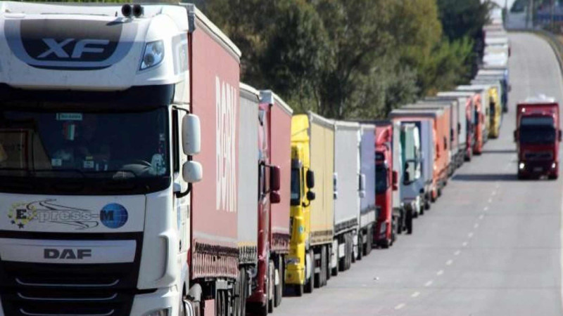 Xarici dövlətlərə məxsus iritonnajlı yük maşınları Gəncəyə pulsuz daxil olacaq