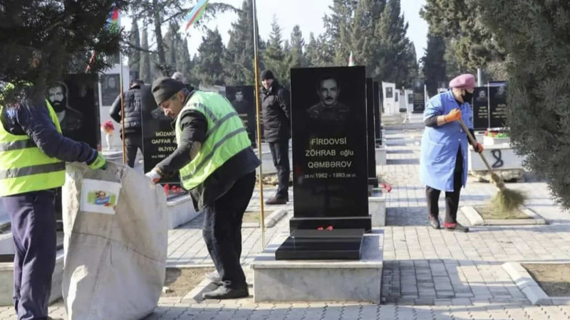 Şəhidlər xiyabanında təmizlik və abadlıq işləri aparılıb
