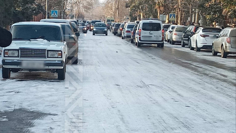 Yolların buz bağlaması qəza şəraiti yaradır