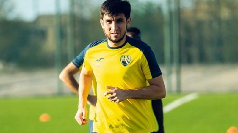 Əfran İsmayılov futbolçu karyerasını bitirəcəyini bildirib