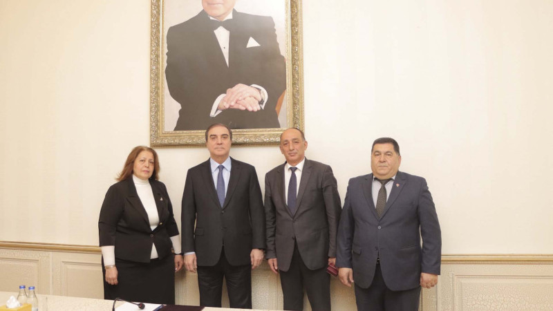 İH-nin iki əməkdaşı prezident tərəfindən təltif olunub