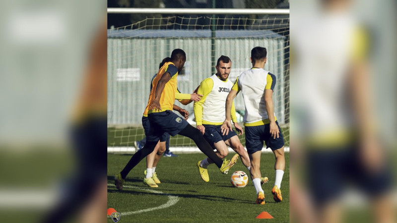 Futbol üzrə yeni Məşq Mərkəzində ilk məşq keçirilib