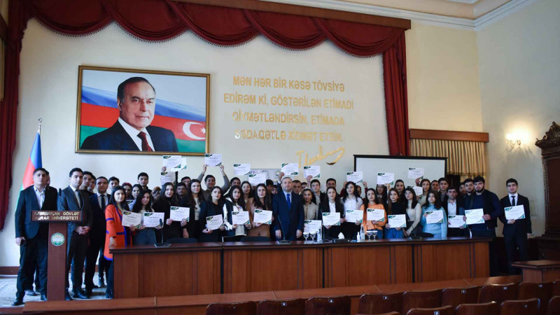 ADAU-da yeni başa çatan layihənin iştirakçıları ilə görüş olub
