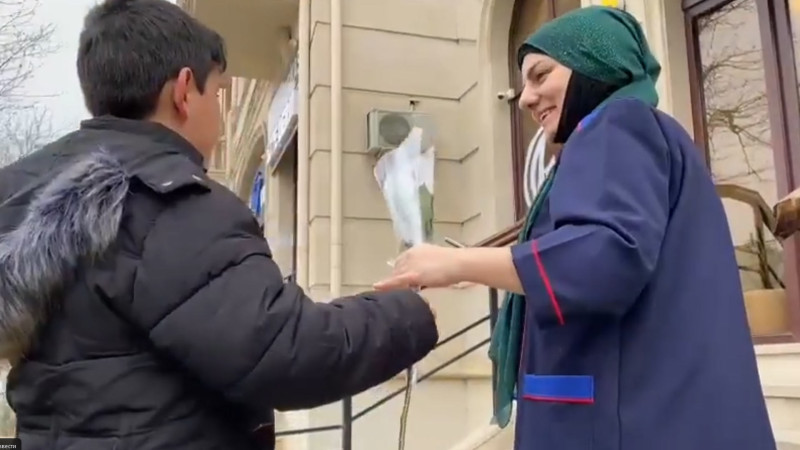 “Qadın Gülərsə” sosial kampaniyası keçirilib