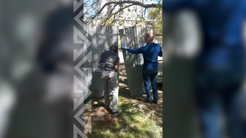 Sakinlər binaların qarşısında “novostroyka” tikildiyini iddia edirlər