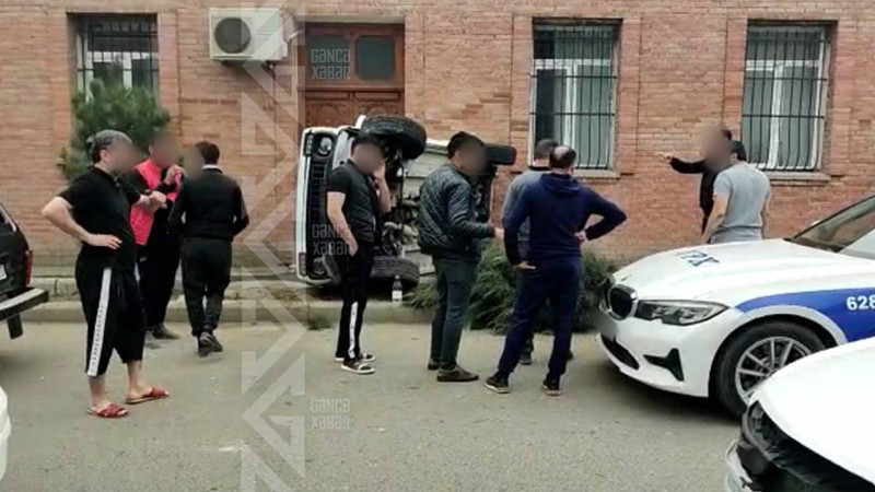 Gəncədə “Niva” aşıb