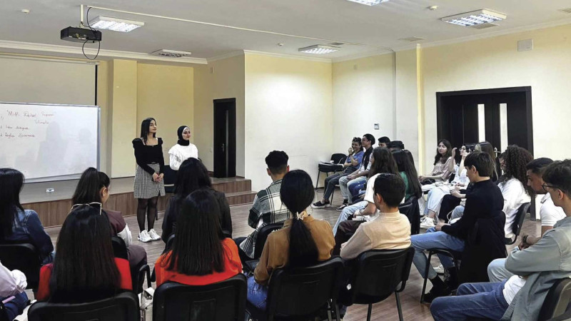DVC “Gənclər Debatda” şüarı altında təlimlər təşkil edib
