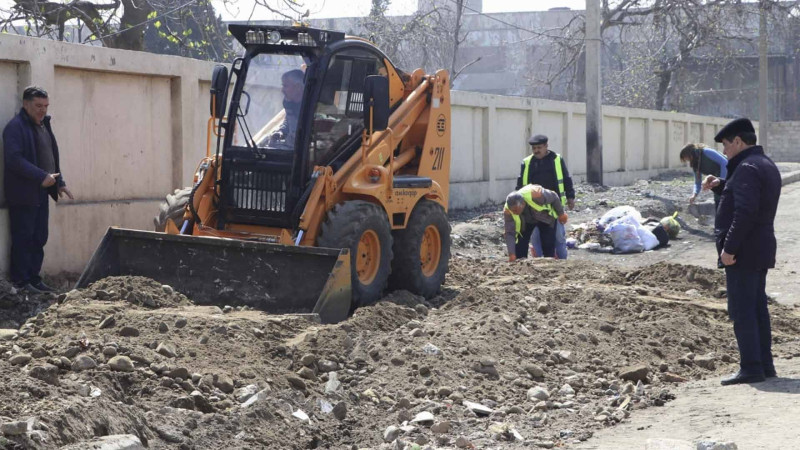 18 nömrəli məktəbin ətrafı abadlaşdırılır