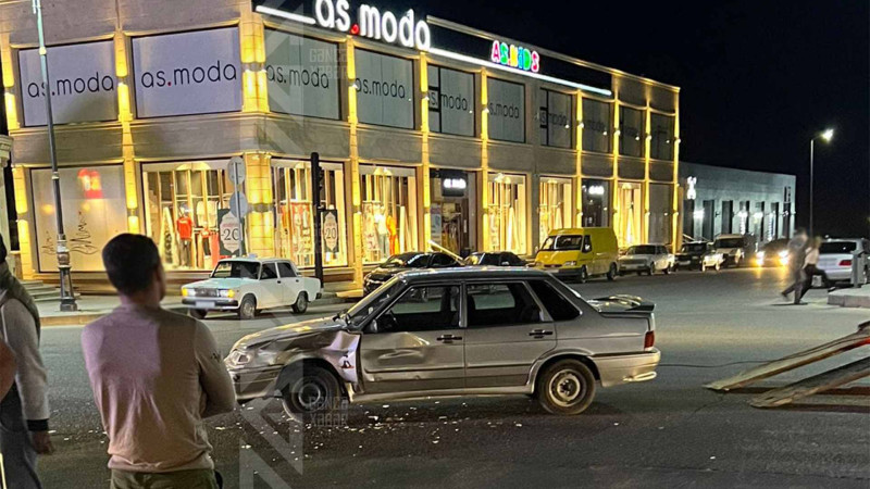 Bayraq meydanı yaxınlığında qəza baş verib