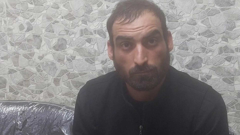 Bakı sakini Gəncədə qəbiristanlıqdan güldanlar oğurlayıb