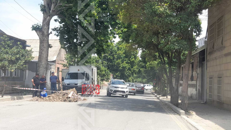 Su borusu partlayan ərazidə təmir işləri aparılıb