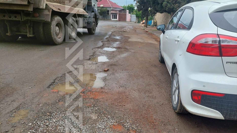 Bəzi küçələrdə asfalt örtüyü yoxdur