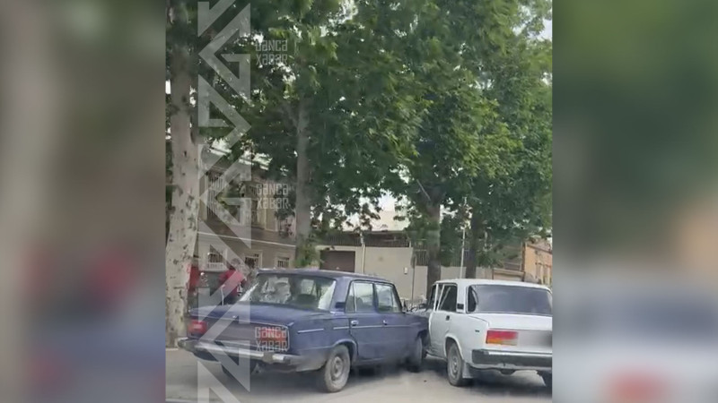 İsmət Qayıbov küçəsində iki maşın toqquşub