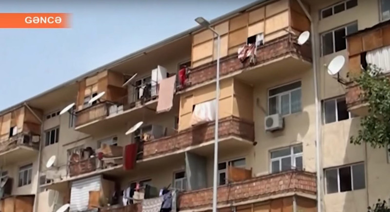 Yataqxana sakinləri binaların vəziyyətindən narazıdırlar