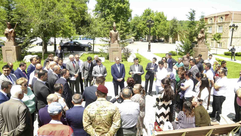 Niyazi Bayramov Hacıkənddə sakinlərlə görüşüb