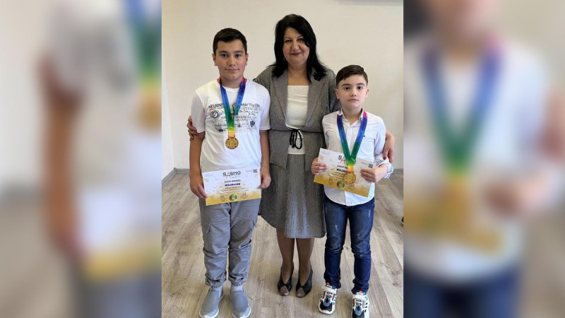 İki məktəblimiz SASMO-da qızıl medal qazanıb