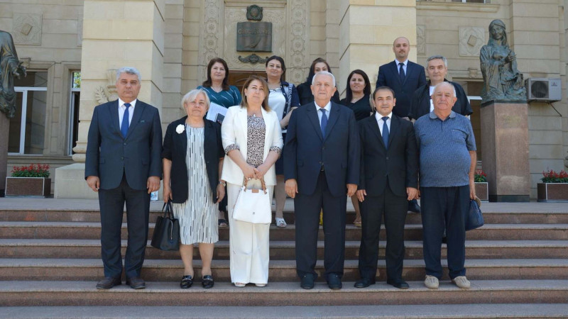 Nizamişünas alimin ildönümü ilə əlaqədar monoqrafiya təqdim edilib