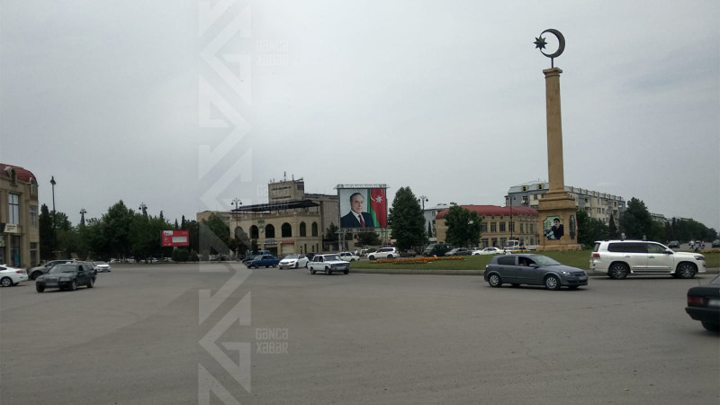 “Dəyirmanın kruqu”nda piyadalar yolu keçməkdə çətinlik çəkirlər