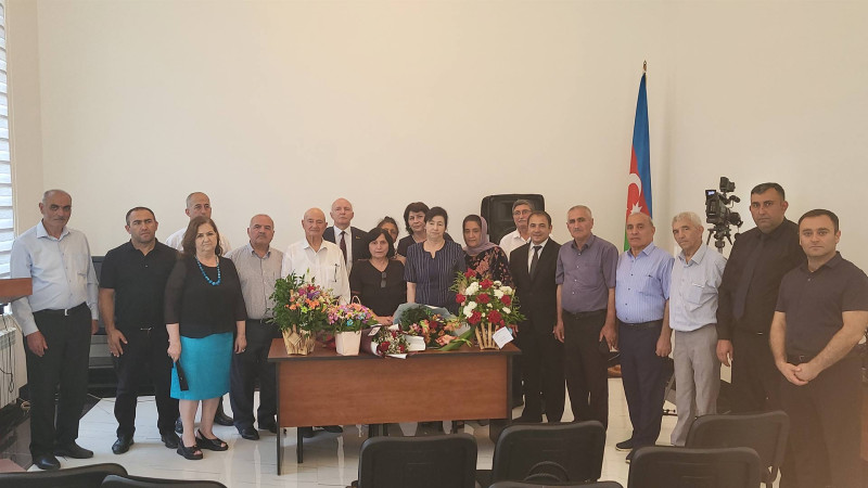Xəzangül Hüseynovanın iki yeni kitabı təqdim olunub