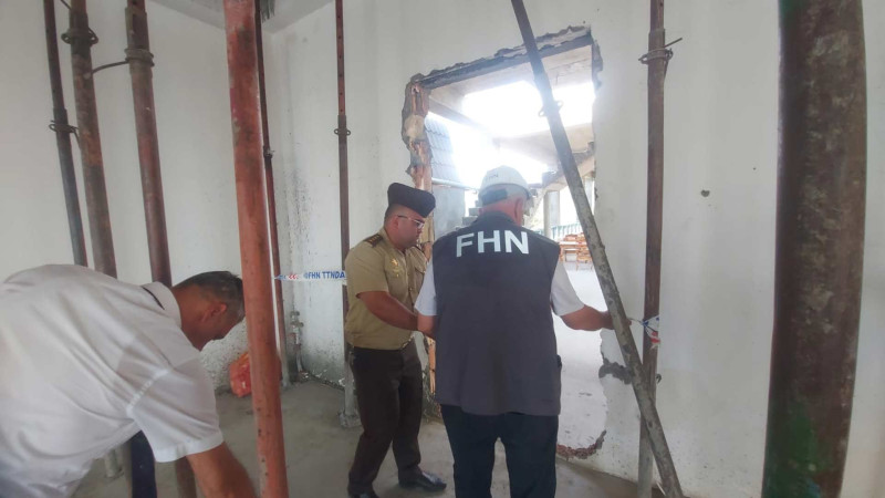 FHN: İki qanunsuz tikinti işi dayandırılıb