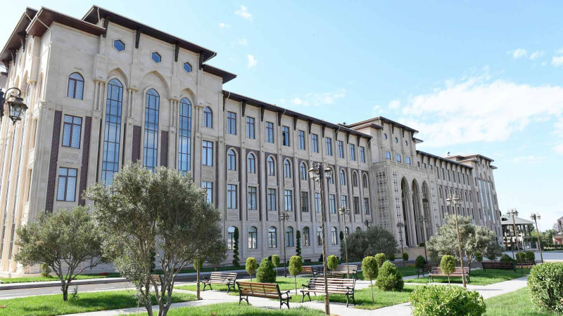 ADAU-ya yeni rektor təyin edilib