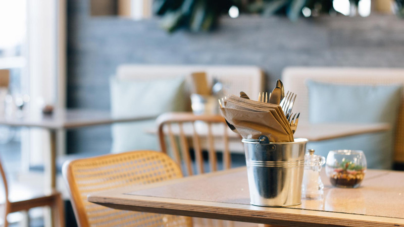 Bir kafe və iki restoranda nöqsanlar aşkarlanıb