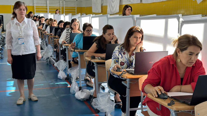 Müəllimlər sertifikasiya imtahanı veriblər