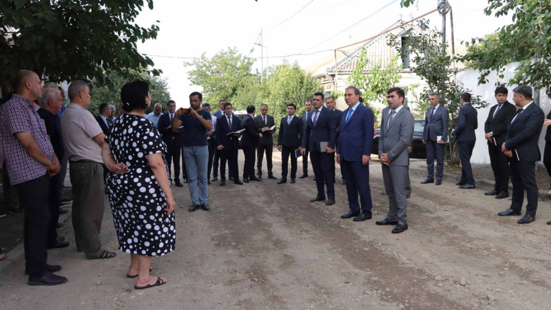 Küçələrdən birində səyyar görüş təşkil olunub