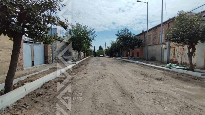 Üç küçədə bordürlər yenilənir