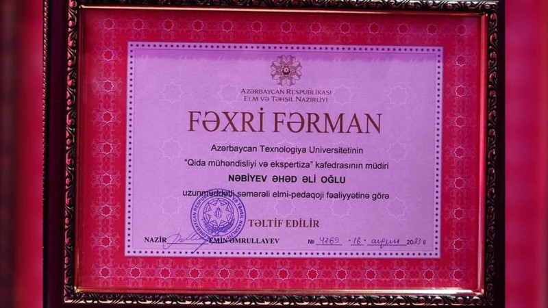 ATU-nun professoruna Fəxri Fərman təqdim edilib