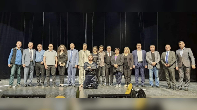 Milli Teatrın 150 və ümummilli liderin 100 illiyi şərəfinə tamaşa göstərilib