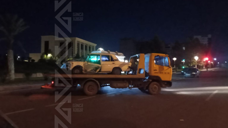 Yeni Gəncədə “VAZ 2106” ilə “Honda” toqquşub